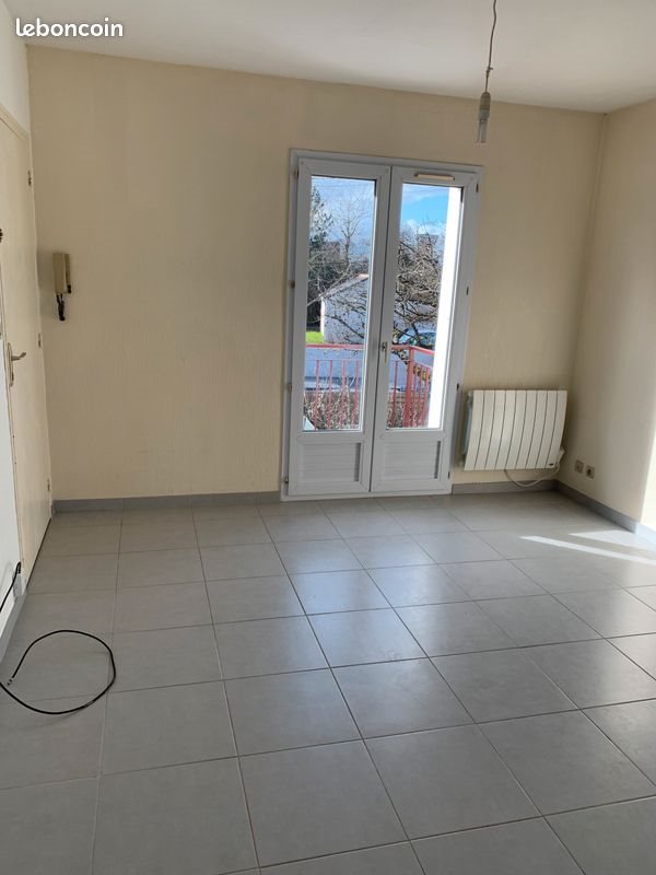 Appartement à louer, 35m², Tours