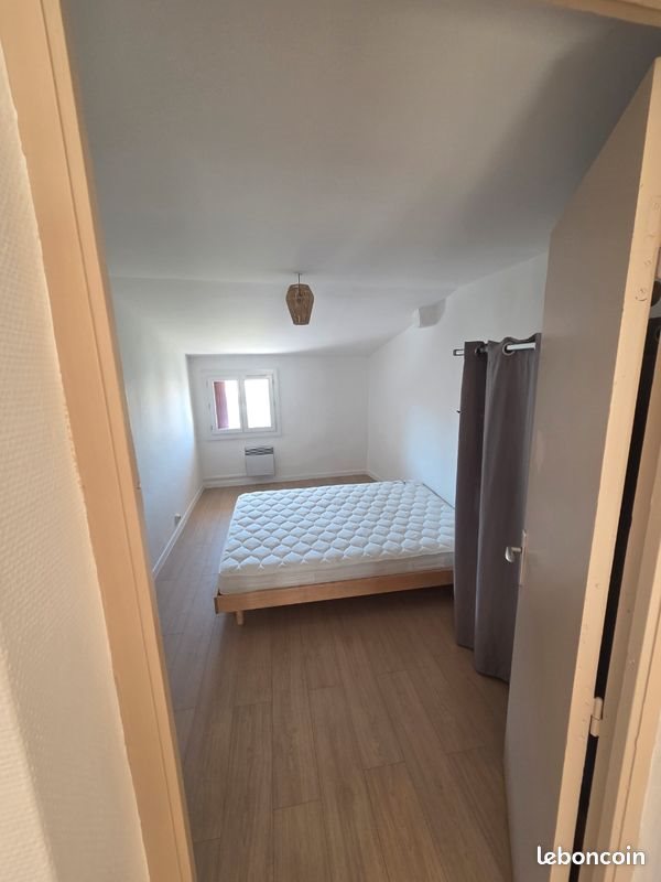 Appartement à louer, 65m², Poussan