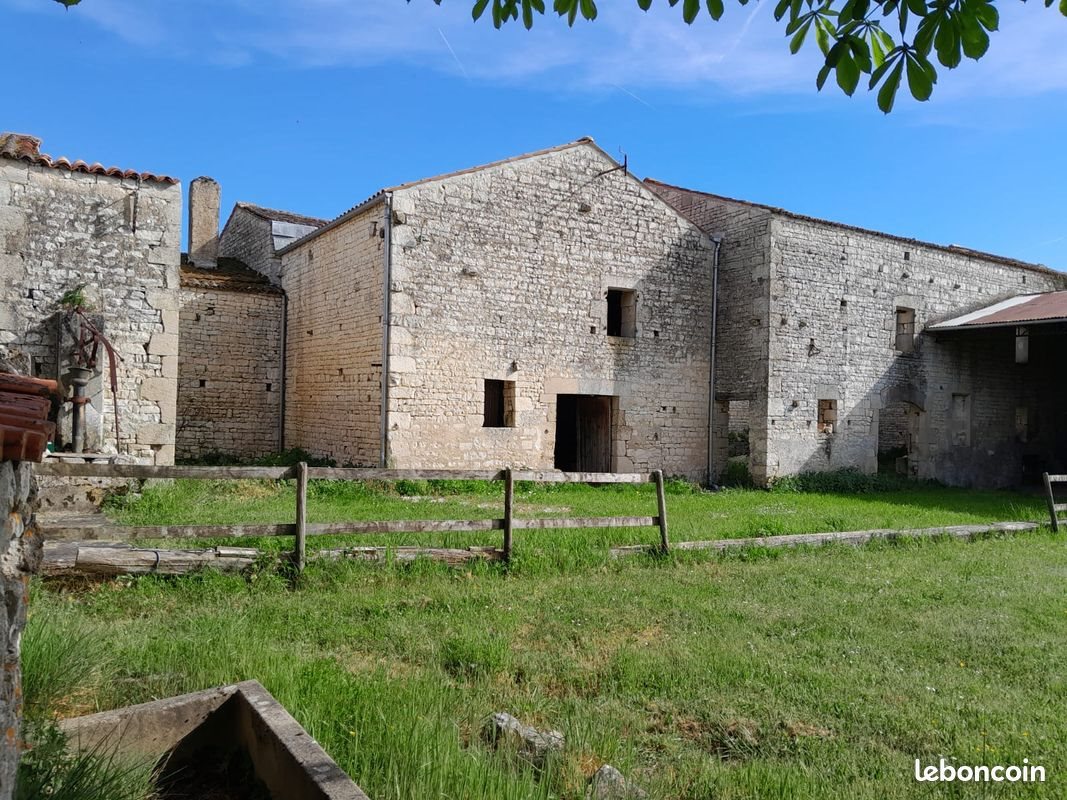 Maison à vendre, 50m², Dampierre-sur-Boutonne