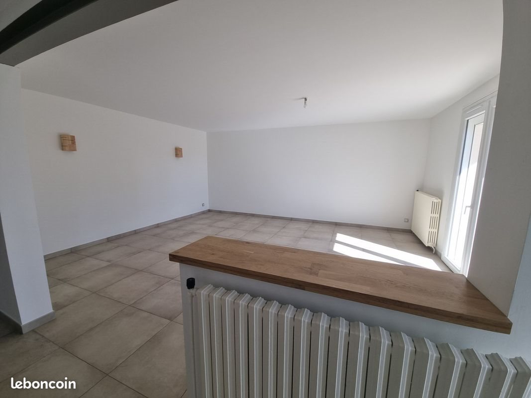 Maison à louer, 115m², Valencin