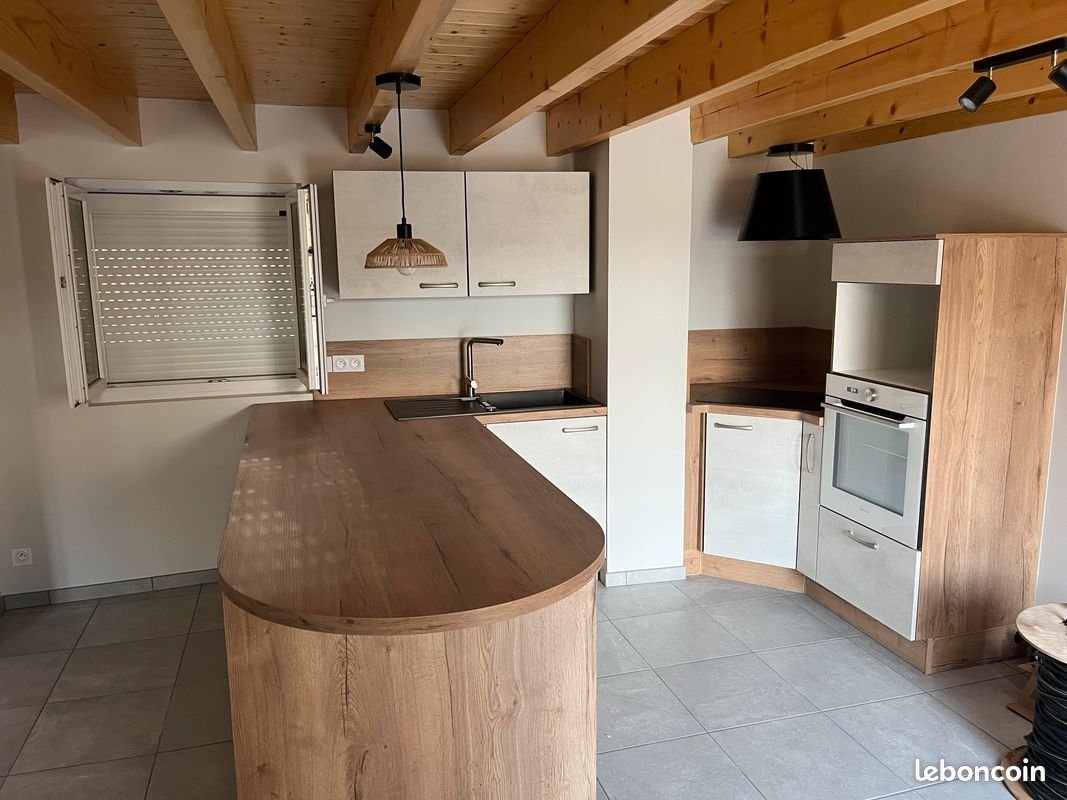 Maison à louer, 100m², Azay-le-Brûlé
