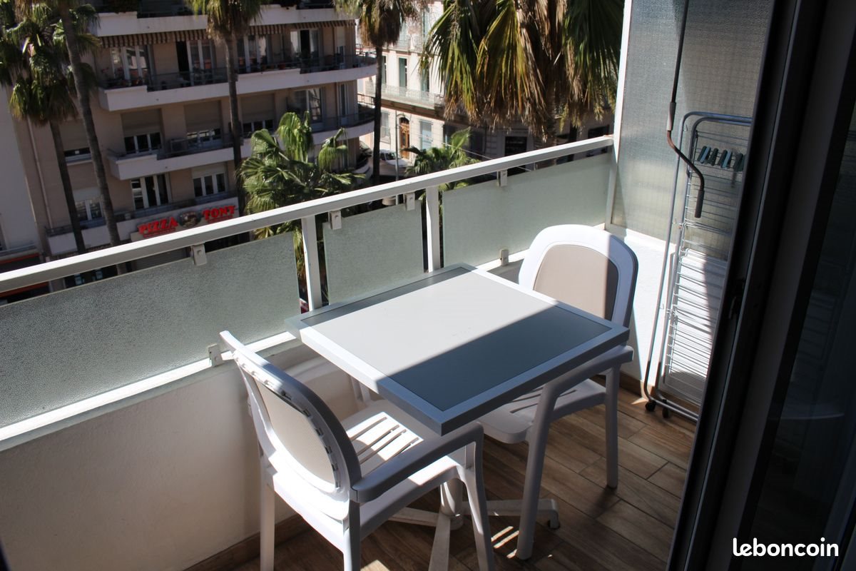 Appartement à louer, 24m², Hyères