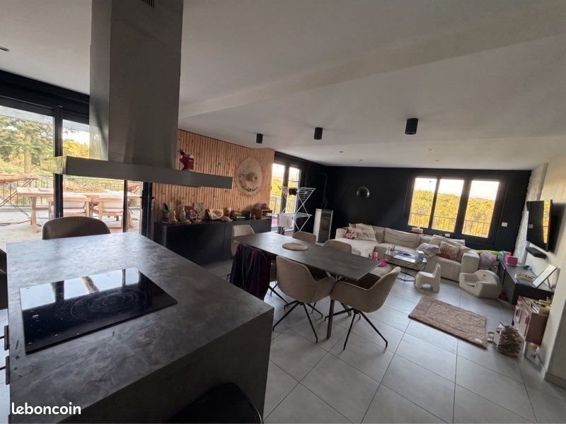 Appartement à vendre, 104m², Saint-Marcellin-en-Forez