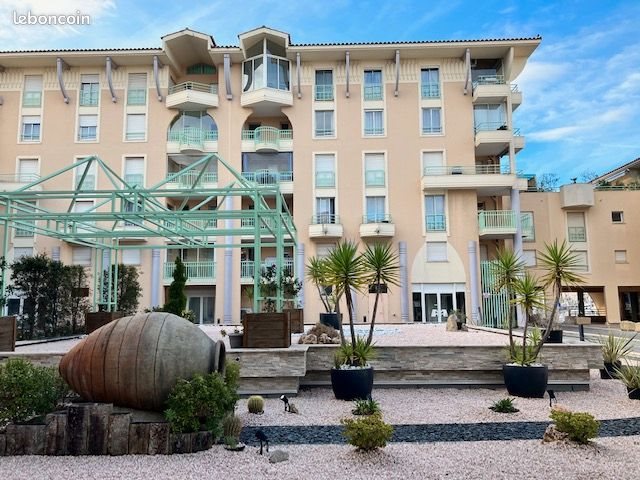 Appartement à louer, 47m², Fréjus