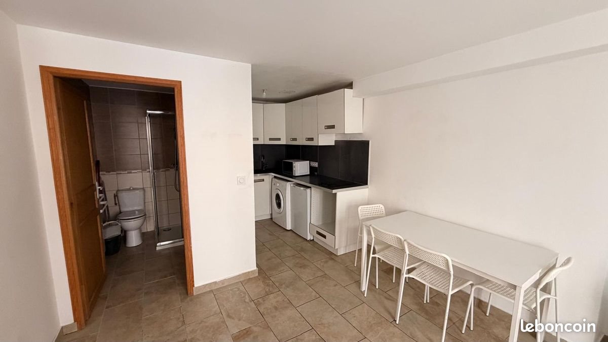 Appartement à louer, 22m², Trans-en-Provence