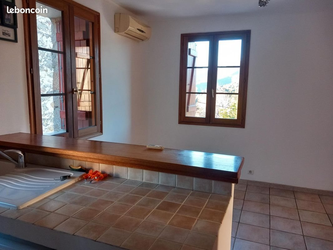 Appartement à louer, 36m², Eccica-Suarella