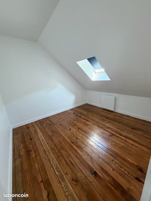 Appartement à louer, 100m², Plomodiern