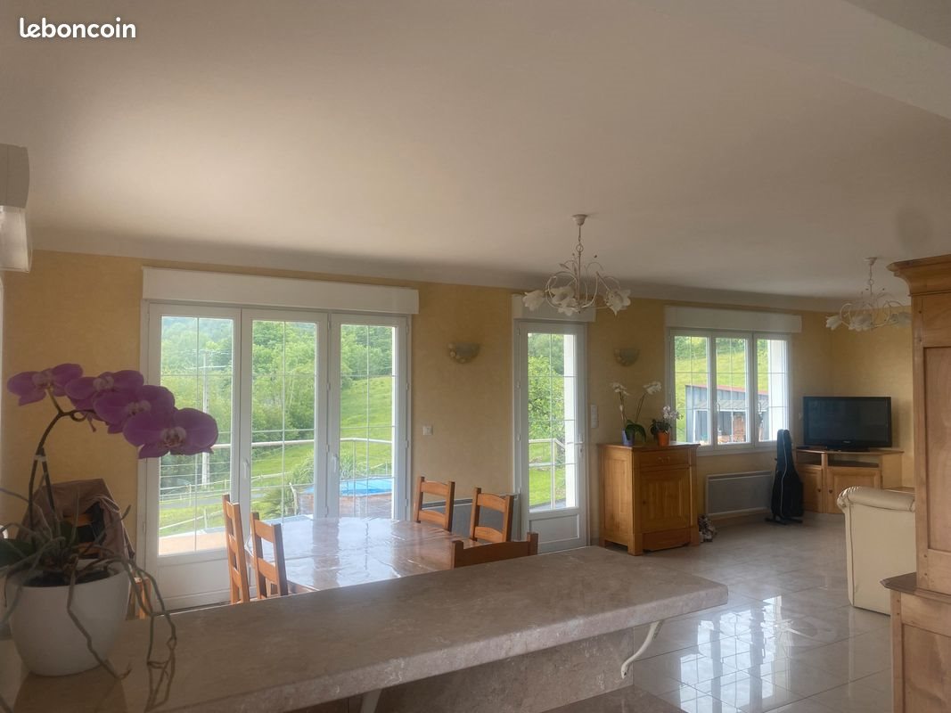 Maison à vendre, 120m², Gan