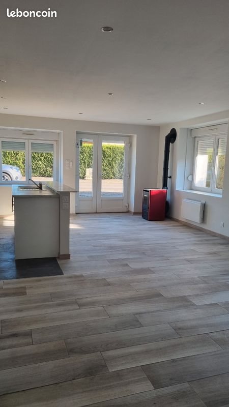 Appartement à louer, 70m², Froideconche