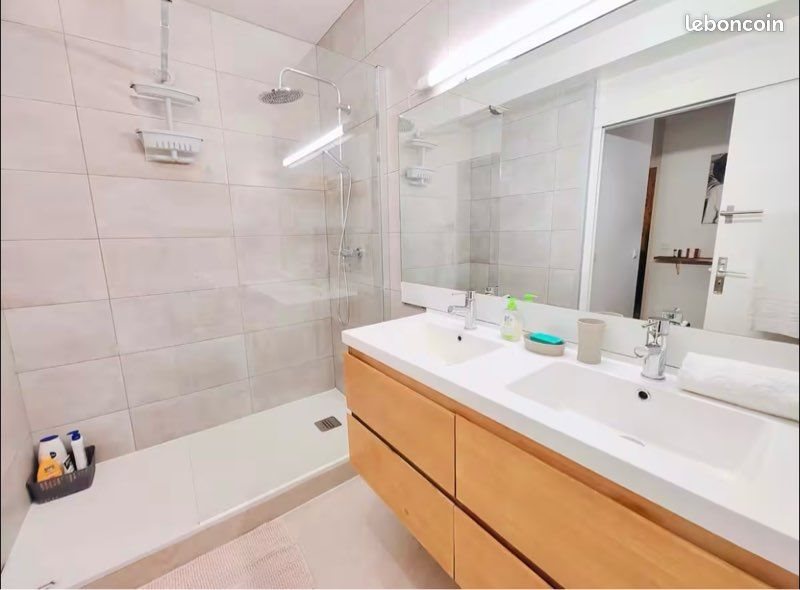 Appartement à louer, 64m², La Madeleine