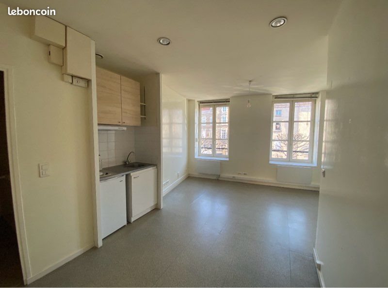 Appartement à louer, 33m², Issoire