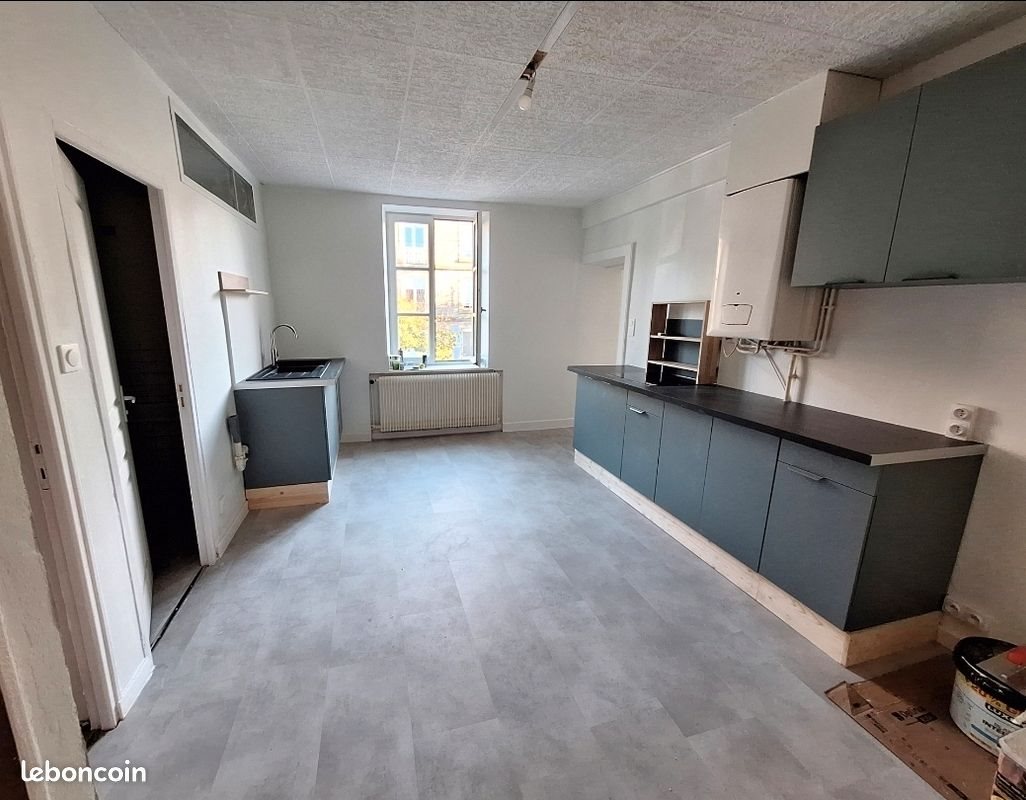 Appartement à louer, 55m², Luxeuil-les-Bains