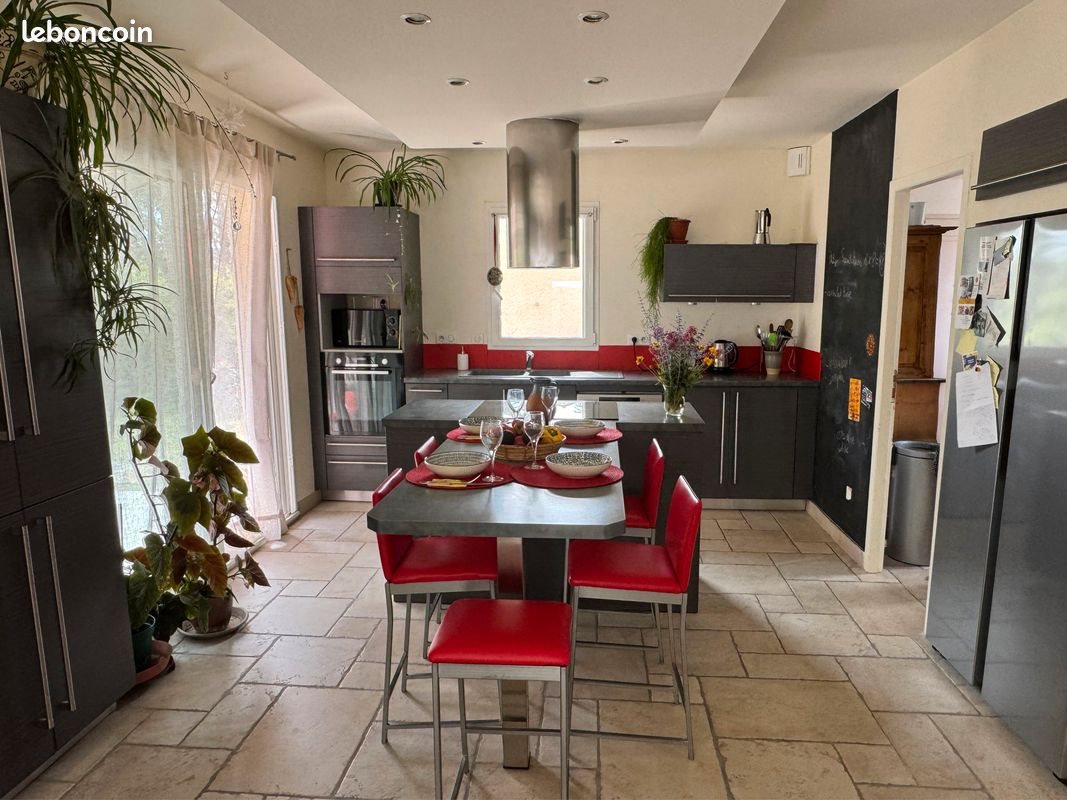 Maison à louer, 80m², Vaison-la-Romaine