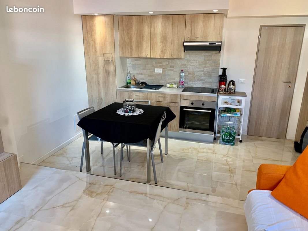 Appartement à louer, 40m², Beausoleil