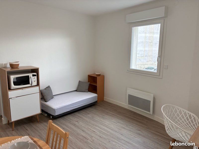 Appartement à louer, 21m², Niort