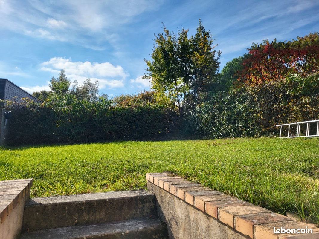 Maison à louer, 35m², Neufchâtel-en-Saosnois