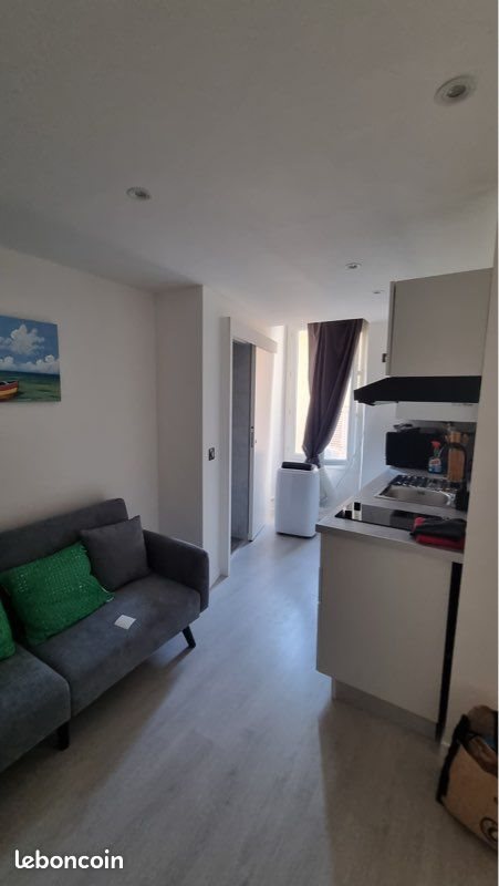Appartement à louer, 21m², Vallauris