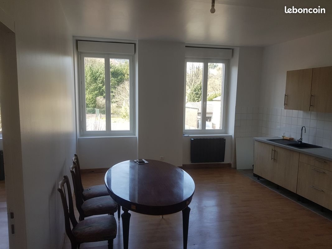 Appartement à louer, 65m², Labastide-Rouairoux