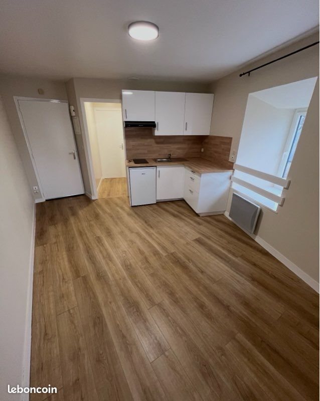 Appartement à louer, 28m², Bourbriac