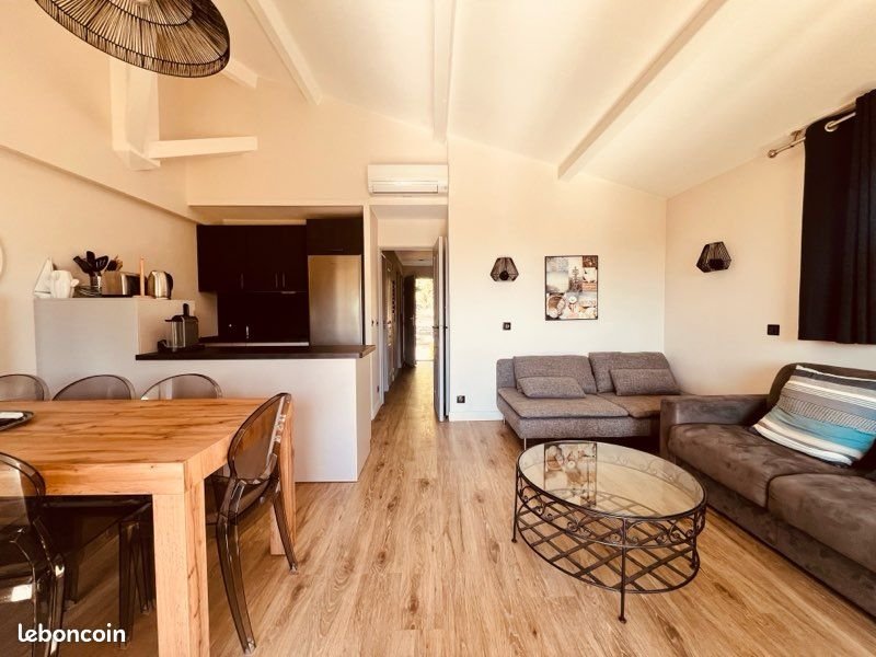 Appartement à louer, 42m², Grimaud