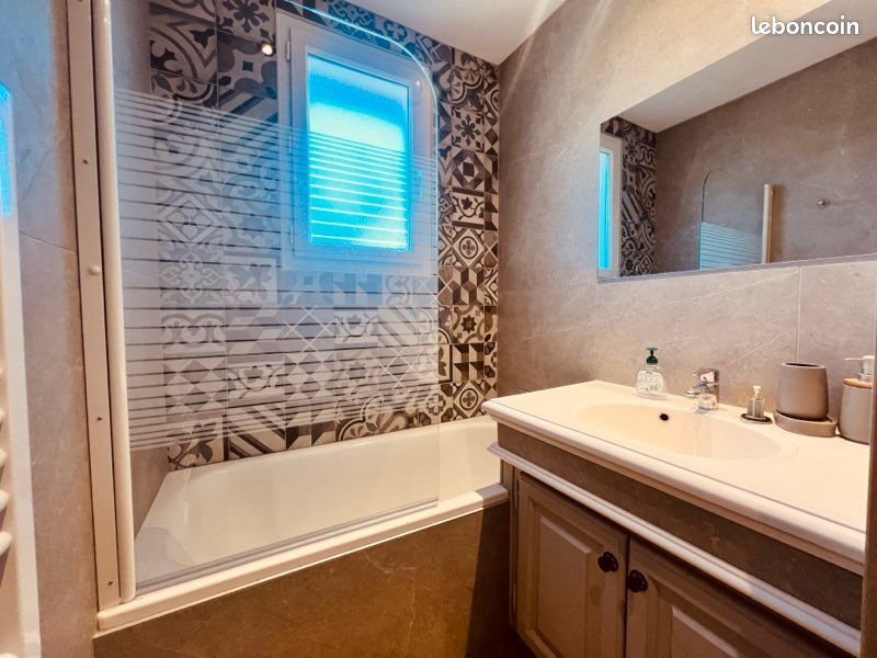 Appartement à louer, 42m², Grimaud