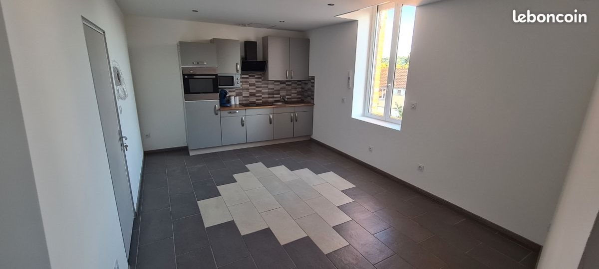 Appartement à louer, 35m², Saint-Amand-Montrond