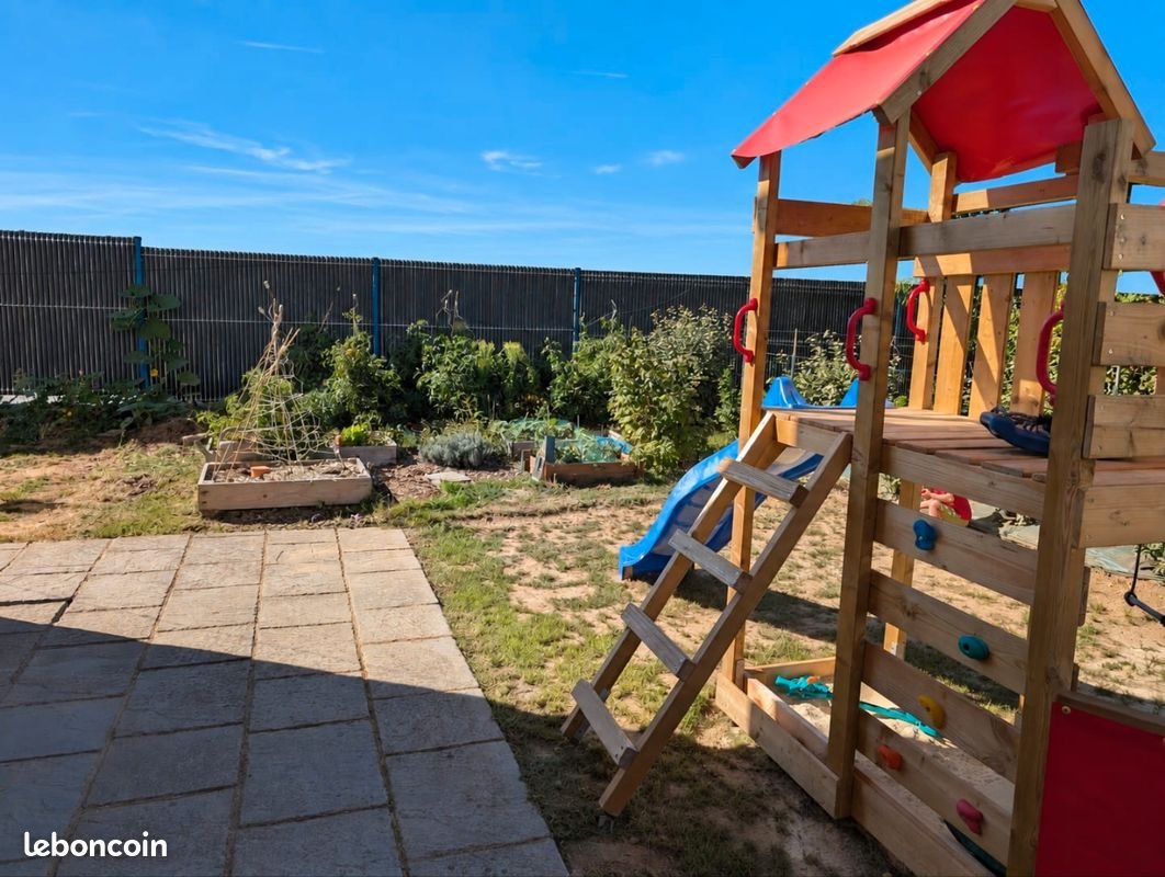 Maison à vendre, 98m², Saint-Hilaire-du-Harcouët
