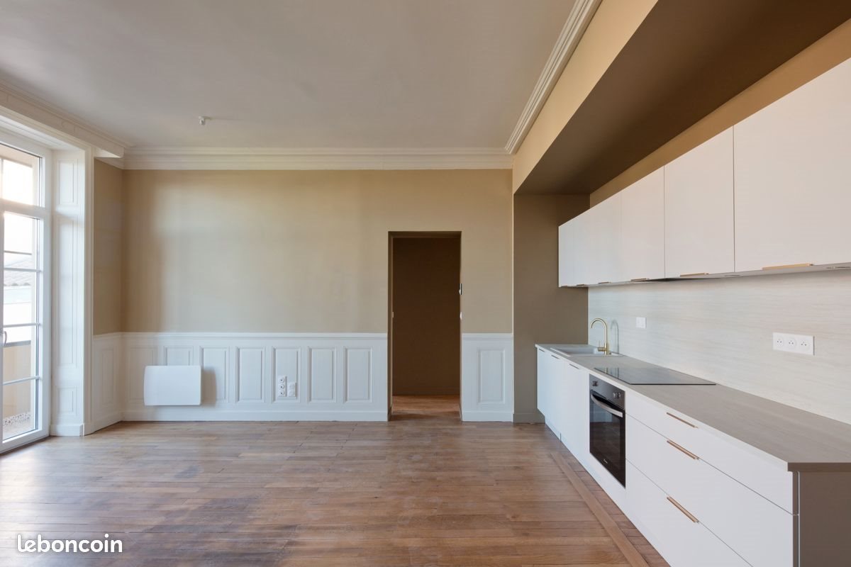 Appartement à louer, 80m², Pont-de-Vaux