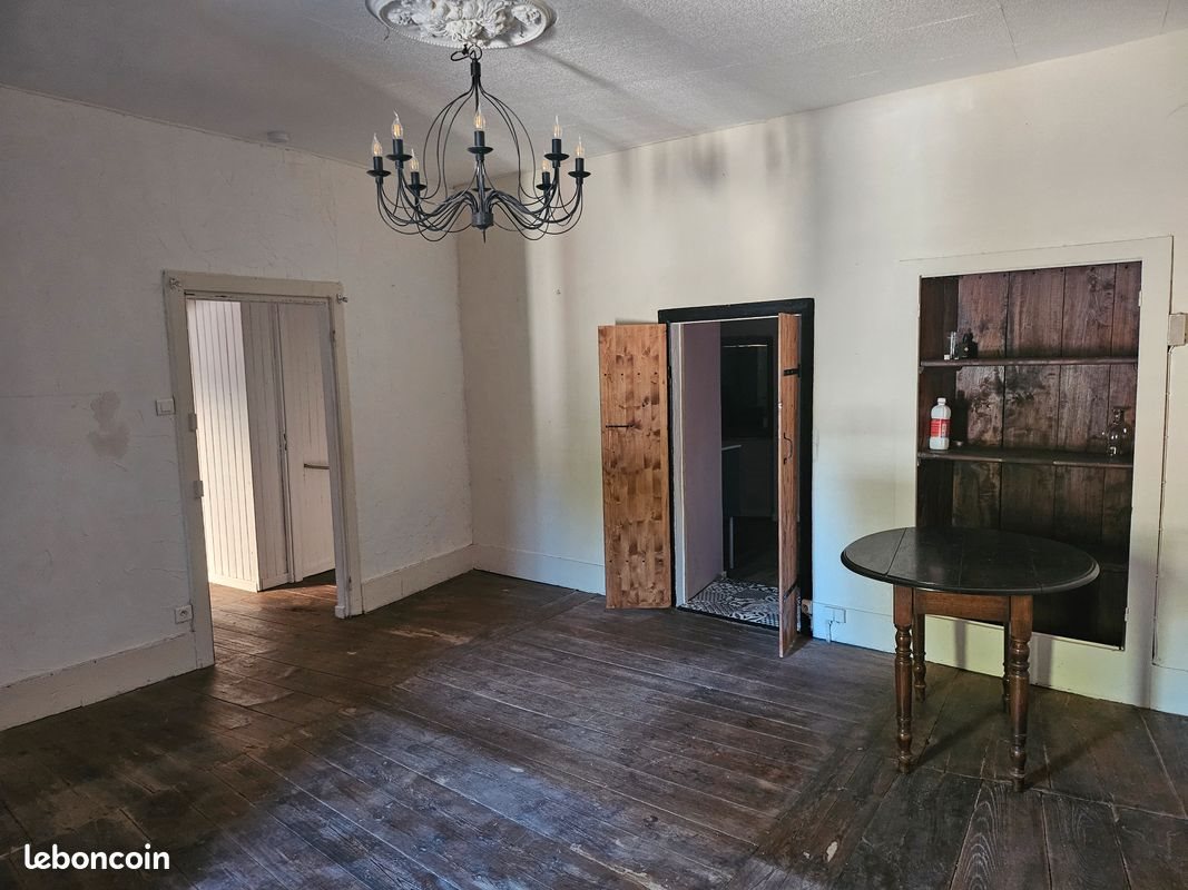 Maison à vendre, 100m², Saint-Laurent-d'Olt