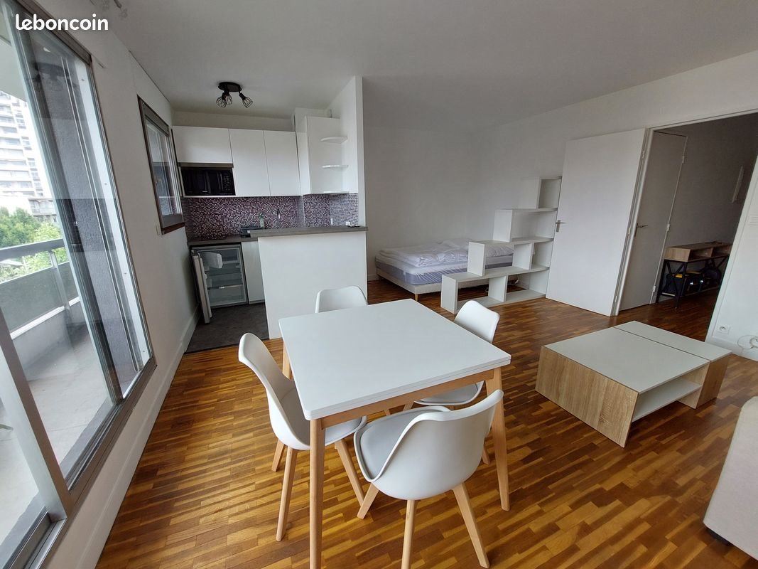 Appartement à louer, 32m², Courbevoie