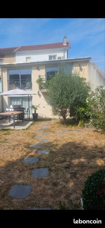 Maison à louer, 135m², Houilles