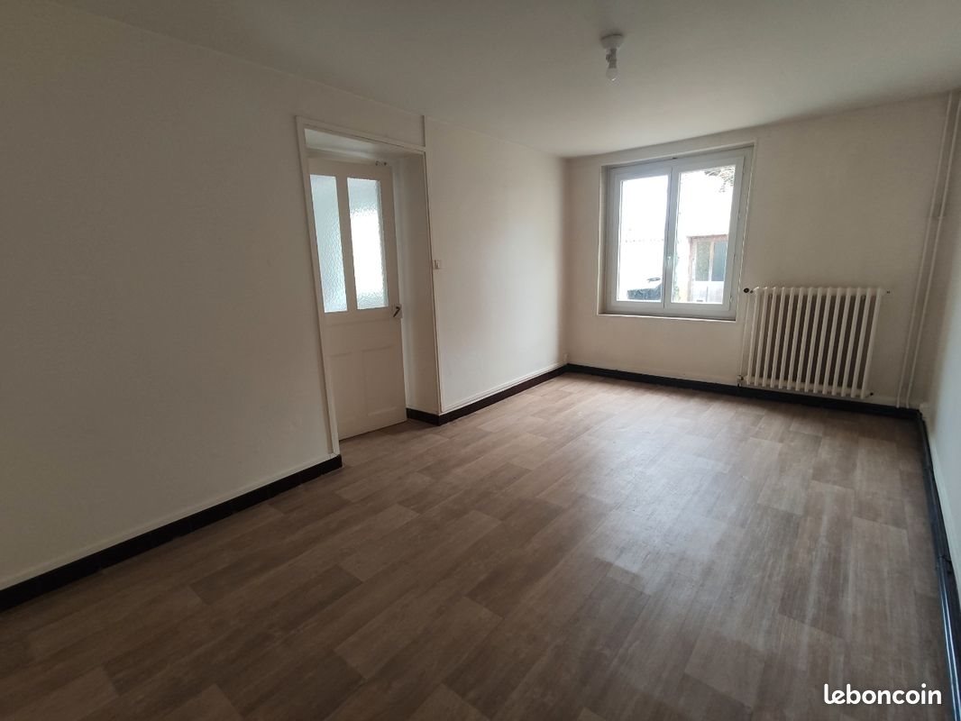 Maison à louer, 102m², Romanèche-Thorins