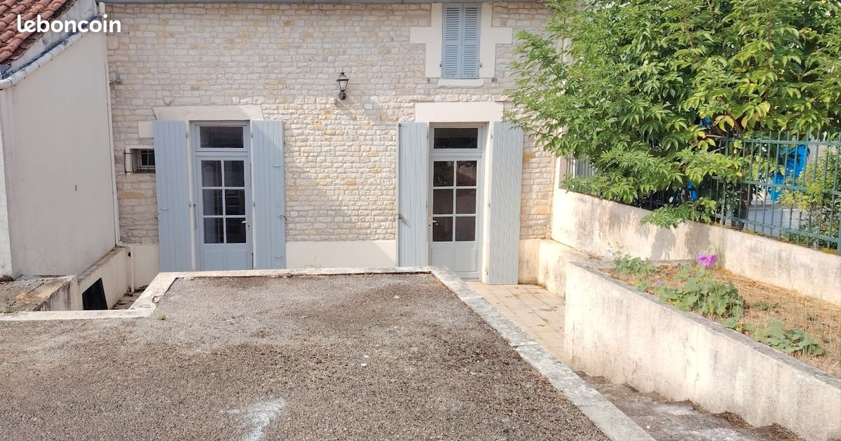 Maison à louer, 98m², Chef-Boutonne