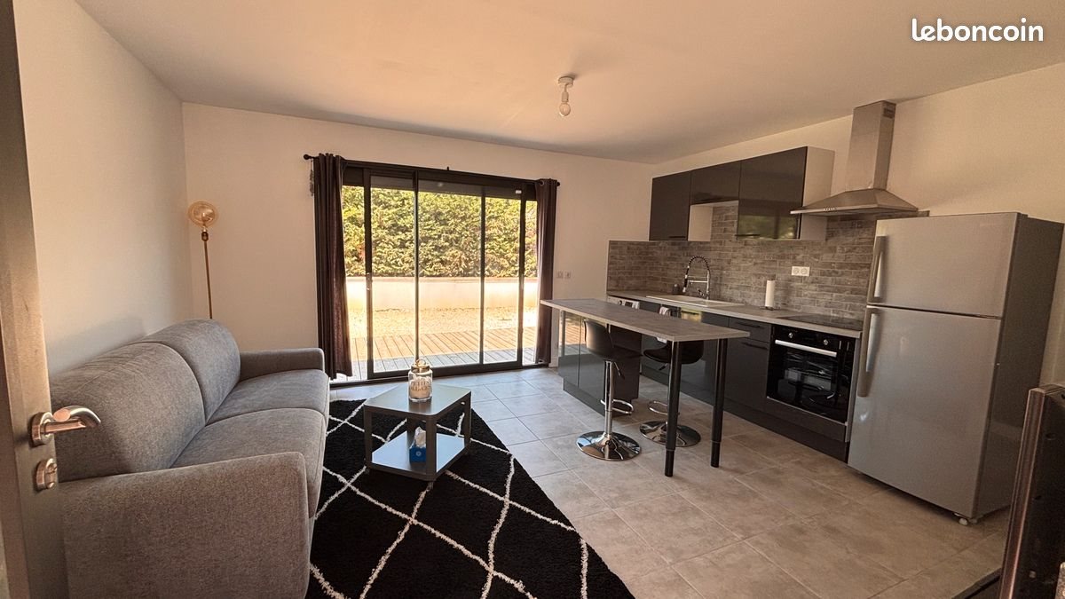 Appartement à louer, 32m², Vedène