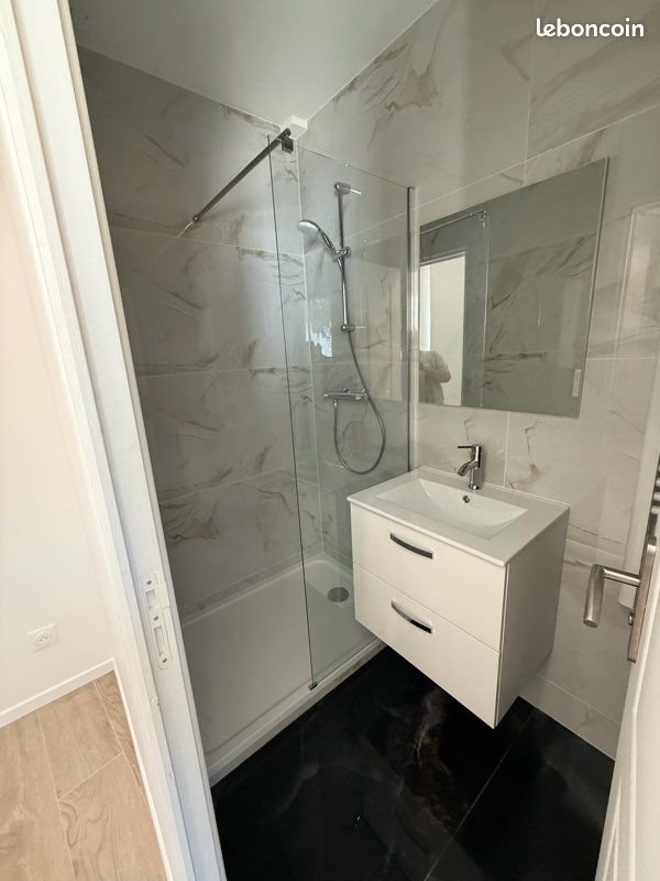Appartement à louer, 22m², Saint-Étienne