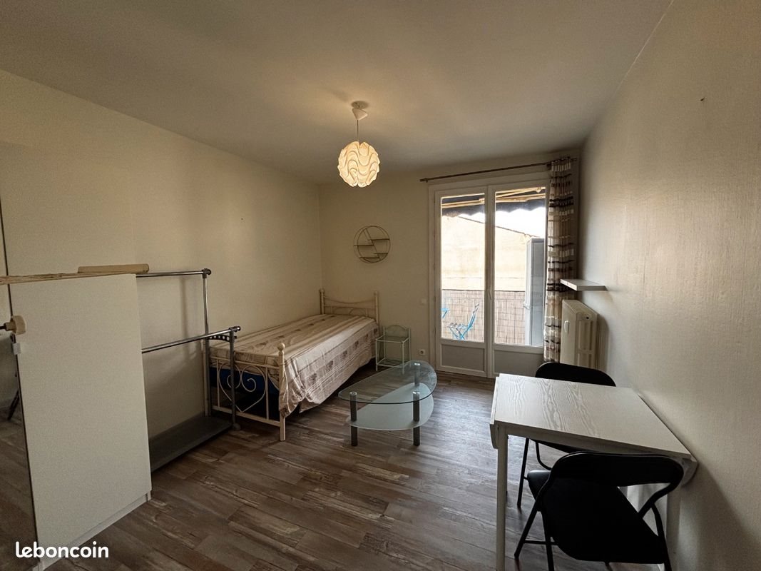 Appartement à louer, 17m², Agen
