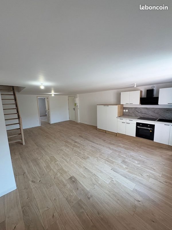 Appartement à louer, 80m², Thiers