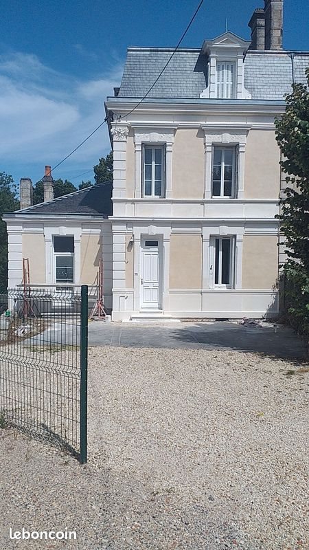 Maison à louer, 230m², Ruelle-sur-Touvre