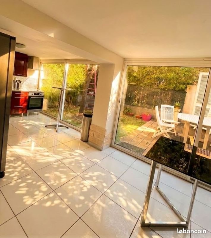 Appartement à louer, 71m², Solliès-Pont