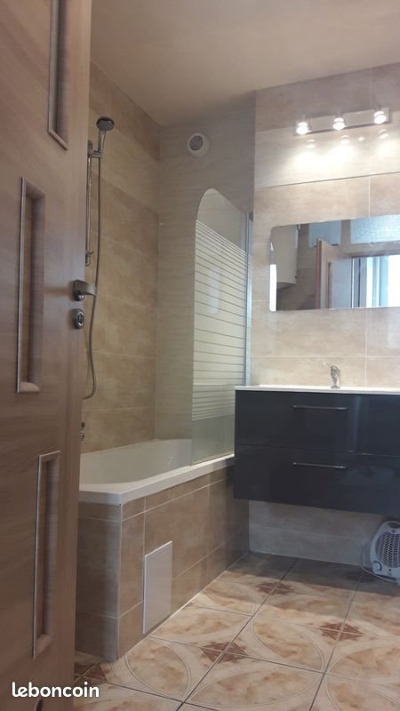 Appartement à louer, 34m², Alès
