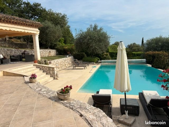 Maison à louer, 175m², Grasse