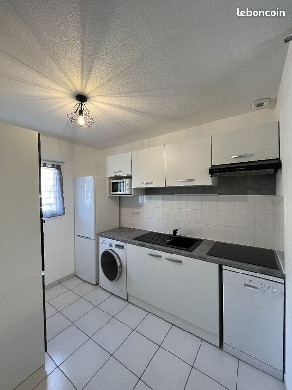 Appartement à louer, 63m², Labastide-Saint-Sernin