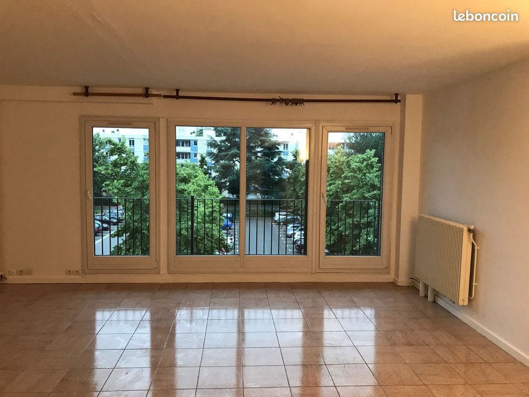 Appartement à louer, 68m², Massy