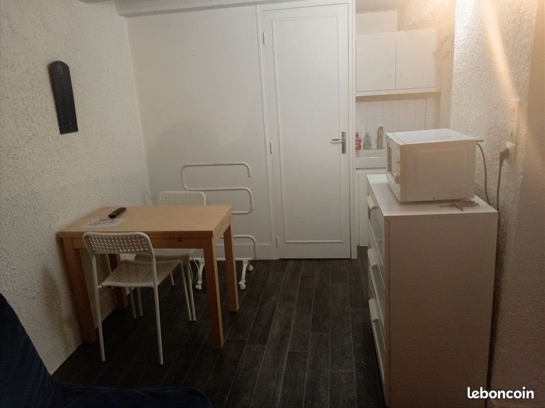 Appartement à louer, 17m², Châtel-Guyon