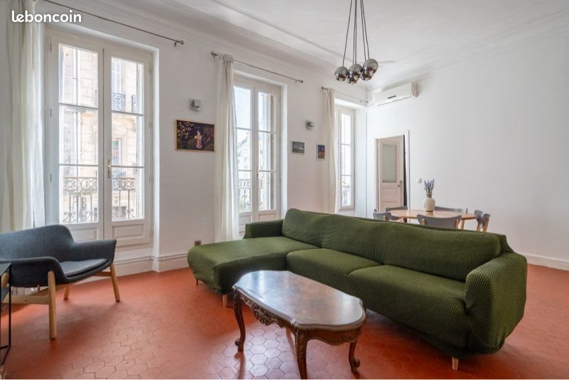 Appartement à louer, 70m², Marseille 5ème