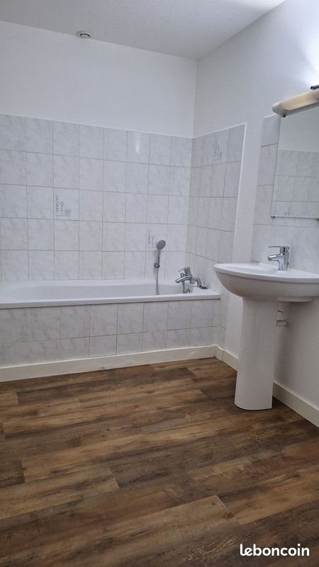 Appartement à louer, 117m², Censeau