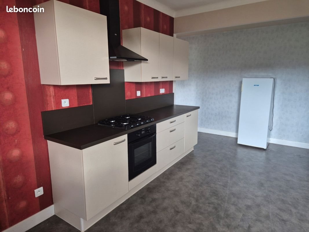 Appartement à louer, 55m², Maisons-du-Bois-Lièvremont