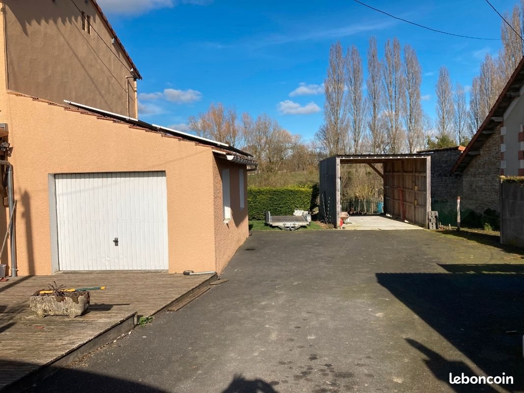 Maison à louer, 98m², Usson-du-Poitou