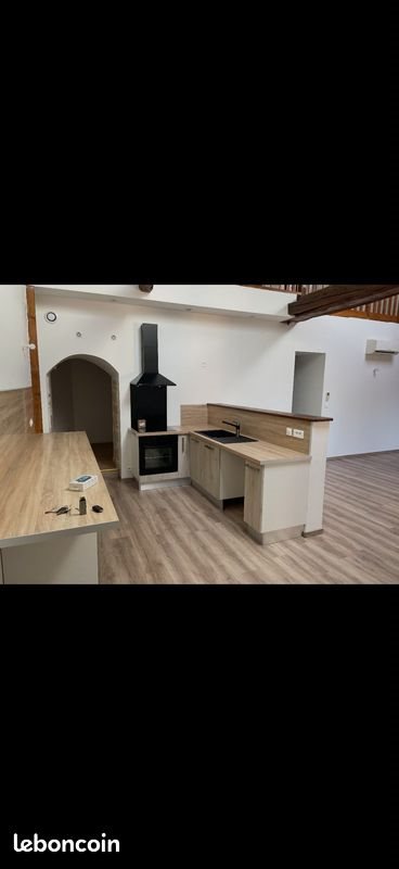 Appartement à louer, 122m², Saint-Amour