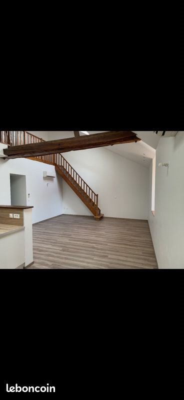 Appartement à louer, 122m², Saint-Amour